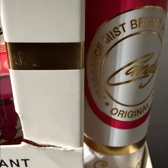 Yara Inspired Women's Set - Picture 2 of 3